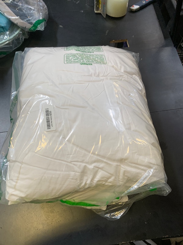 Photo 1 of Serta Goose Feather Down Fiber Cotton Comforter Twin Size - 100% Cotton Duvet Insert - Hotel Luxury Hypoallergenic Bedding Comforter Light Warmth 68 x 90 Inch White