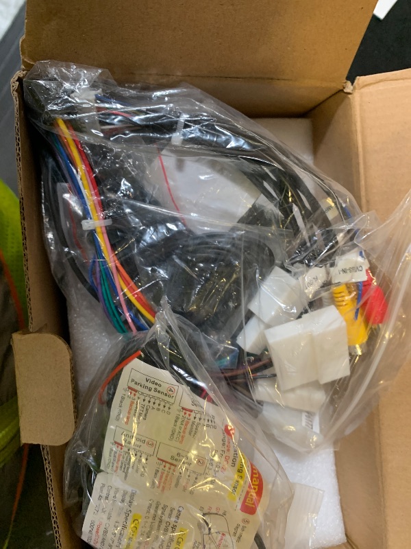 Photo 1 of 2+32G 7 Inch Android 14 car Stereo Radio for Toyota Tacoma 1998 1999 2000 2001 2002 2003 2004 IPS Touch Screen w/Wireless Carplay & Android Auto WiFi Bluetooth Navigation Camera MIC