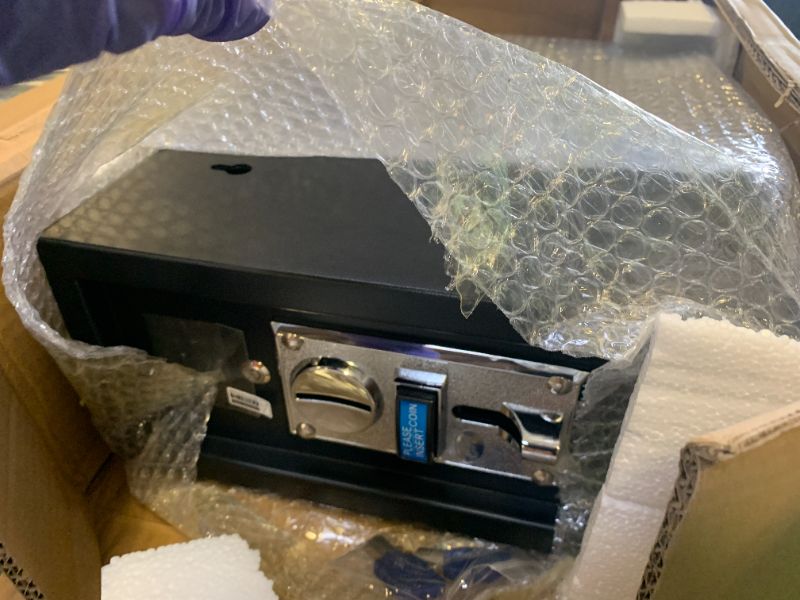 Photo 1 of Sintron ST-005 220V LCD Coin & Mobile Payment for Apple Pay Paypal Operated Timer Control Power Box with NEMA 14-30R 4 Prong for Vending Machine, Massage Chairs, Shoe Polishers, Washing Machines,Dryer