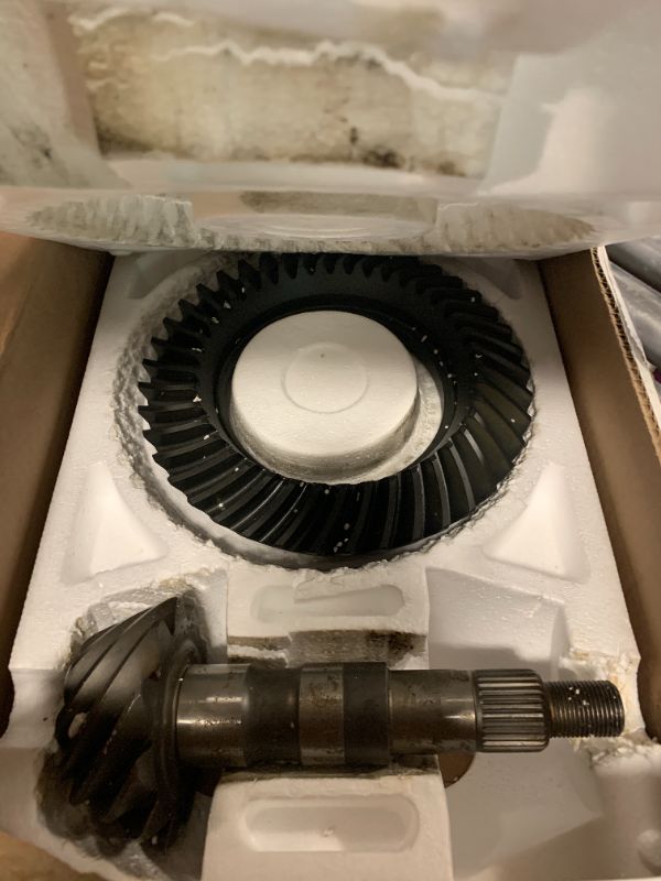 Photo 1 of Yukon Gear & Axle High Performance Ring & Pinion Gear Set for GM 8.5/8.6 Differential (YG GM8.5-373)