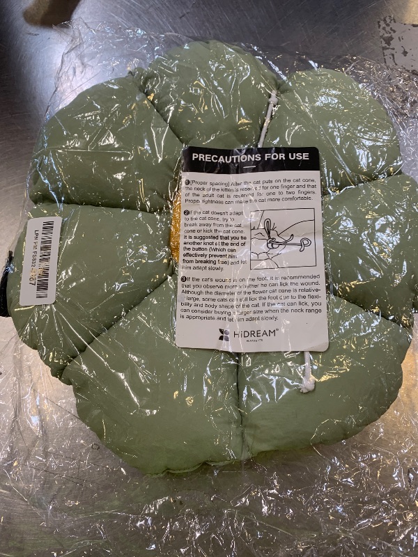 Photo 1 of Cat Cone Collar,Cute Waterproof Cat Recovery Collar,Anti-Bite Lick Wound Healing Safety Elizabethan e Collar for Cats,Green Flower All-Season Style