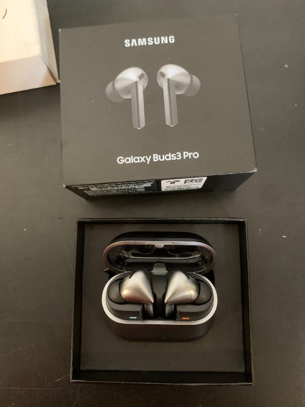 Photo 1 of Samsung Galaxy Buds 3 Pro AI True Wireless Bluetooth Earbuds, Noise Cancelling, Sound Optimization, Redesigned Comfort Fit, Silver [US Version, Amazon Exclusive, 2Yr Warranty]