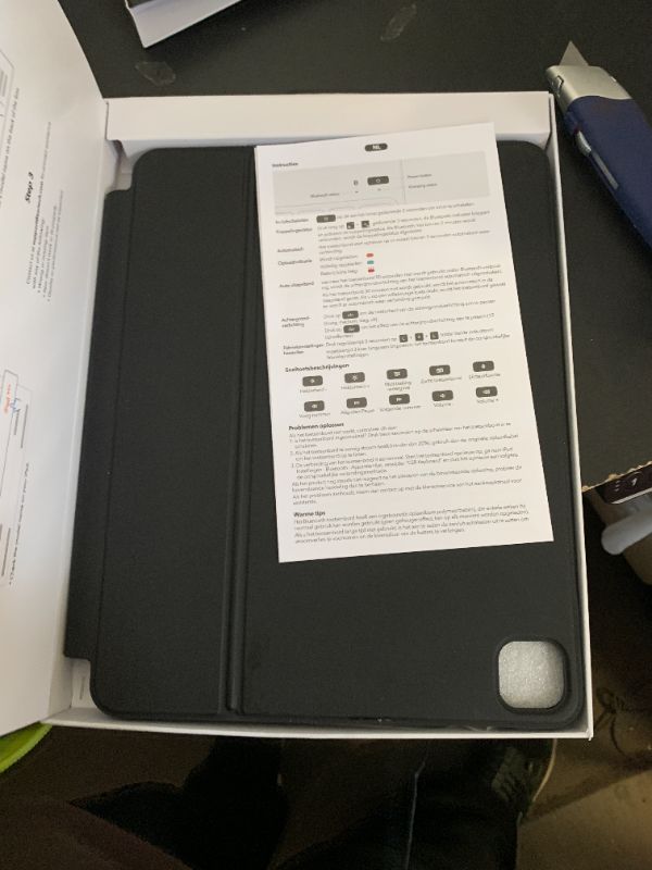 Photo 1 of ESR iPad Pro 13 Inch Case with Keyboard (M5/M4, 2025/2024), iPad Pro 13 Keyboard Case with Easy-Set Magnetic Stand, Portrait/Raised Modes for iPad Pro 13, Removable, Rebound 360 Series, Black