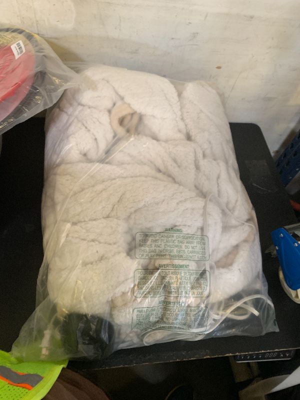 Photo 1 of Bedsure GentleSoft Electric Blanket King Size - Soft Ribbed Flannel Heated Blanket with Dual Control, Heating with 10 Heat Settings & 10 Time Settings, 8 hrs Timer Auto Shut Off (90x100 inches, Cream)