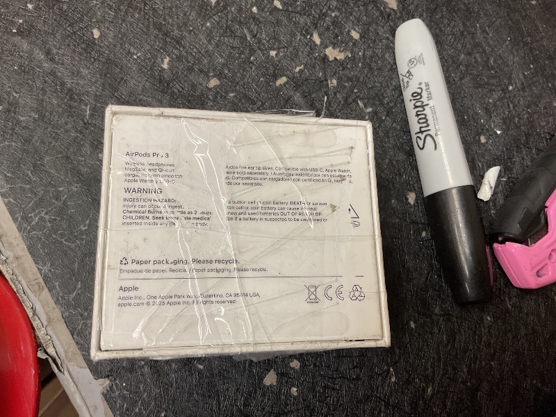 Photo 1 of Apple AirPods Pro 3 Wireless Earbuds, Active Noise Cancellation, Live Translation, Heart Rate Sensing,Hearing Aid Feature,Bluetooth Headphones,Spatial Audio, High-Fidelity Sound, USB-C Charging, White