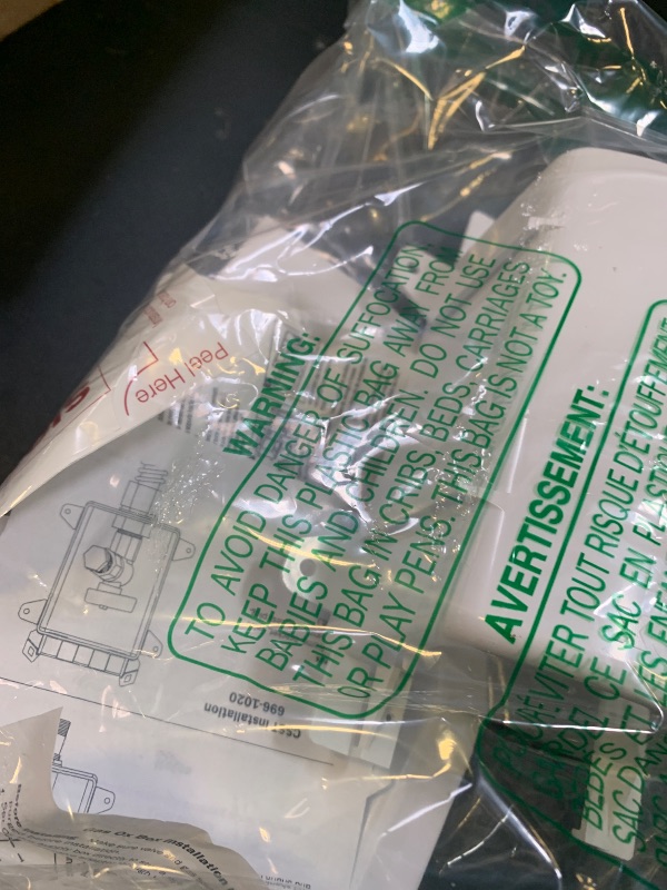 Photo 1 of Sioux Chief 696-1021GF Ox Box Gas Outlet Box, 1/2" NPT, White