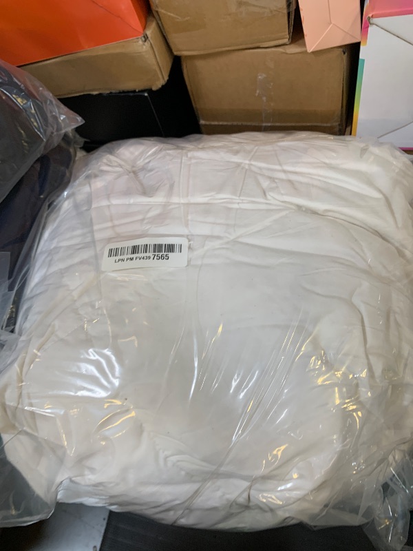 Photo 1 of Globon Summer Down Comforter King Size, Extra Lightweight Blanket/Duvet Insert for Hot Sleepers, Noiseless & Extra Soft,106x90 inches,White