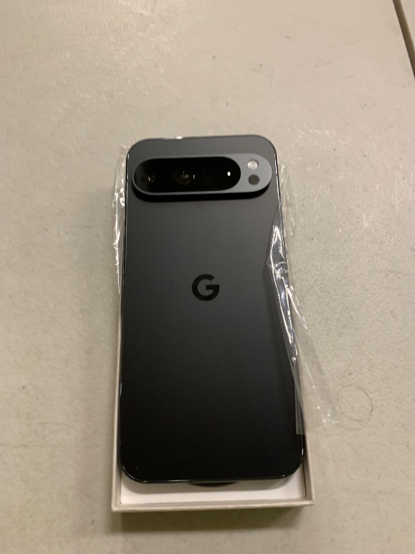 Photo 1 of Google Pixel 9 Pro XL - Unlocked Android Smartphone with Gemini, Triple Rear Camera System, 24-Hour Battery, and 6.8" Super Actua Display - Obsidian - 128 GB