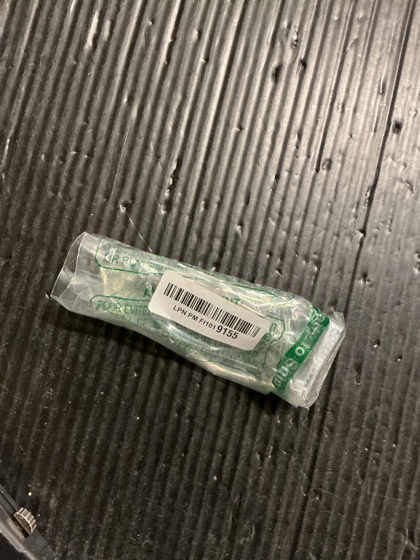 Photo 1 of Bambaw Double Edge Safety Razor for Men & Women, Double Edge Razor with 5 Blades, Eco-Friendly Safety Razors, Reusable & Plastic Free – Thick Bamboo Silver