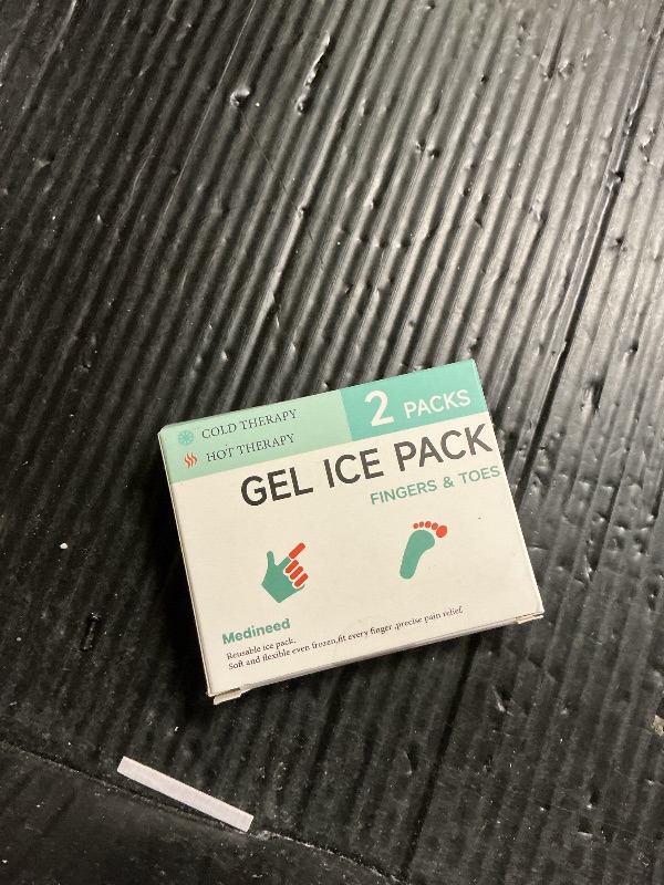 Photo 1 of 2PCS Finger Sleeves Gel Ice Pack, Lasting Cold Compress Freeze Sleeve, Reusable Finger Brace Ice Packs for Injuries, Arthritis, Tendonitis, Gout, Sprains, Middle Protectors (Black)