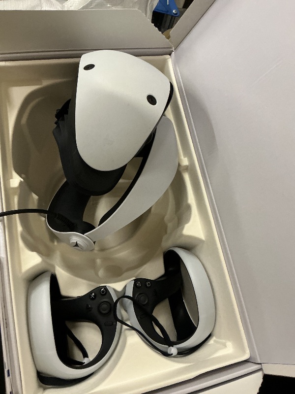 Photo 1 of PlayStation VR2 (PSVR2)