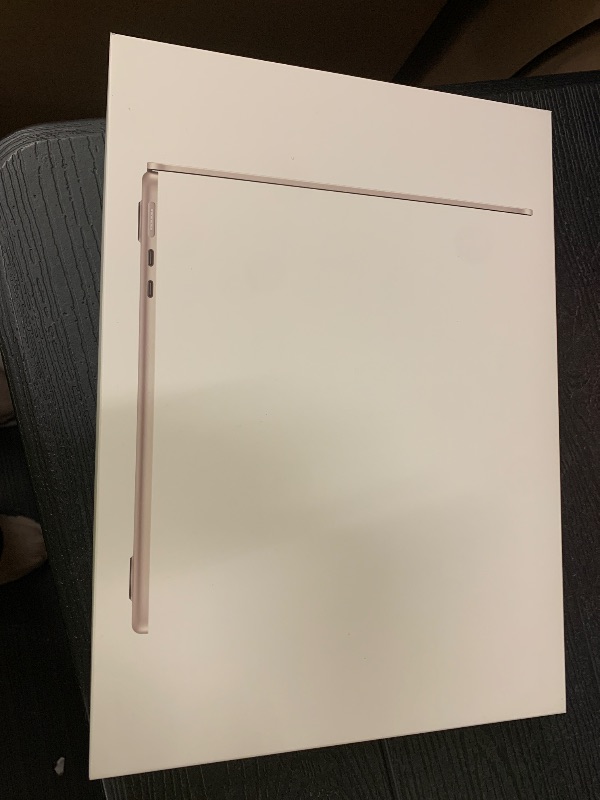 Photo 1 of Apple 2025 MacBook Air 13-inch Laptop with M4 chip: Built for Apple Intelligence, 13.6-inch Liquid Retina Display, 16GB Unified Memory, 512GB SSD Storage, 12MP Center Stage Camera, Touch ID; Starlight