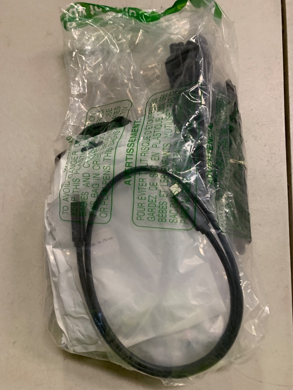 Photo 1 of Dell WD22TB4 Thunderbolt 4 Docking Station Bundle - With Dell WD22 TB4 Thunderbolt 4 Universal Dock, 180W Power Adapter, HDMI & Thunderbolt 3 & Ethernet Cable & Microfiber Cloth (Renewed)