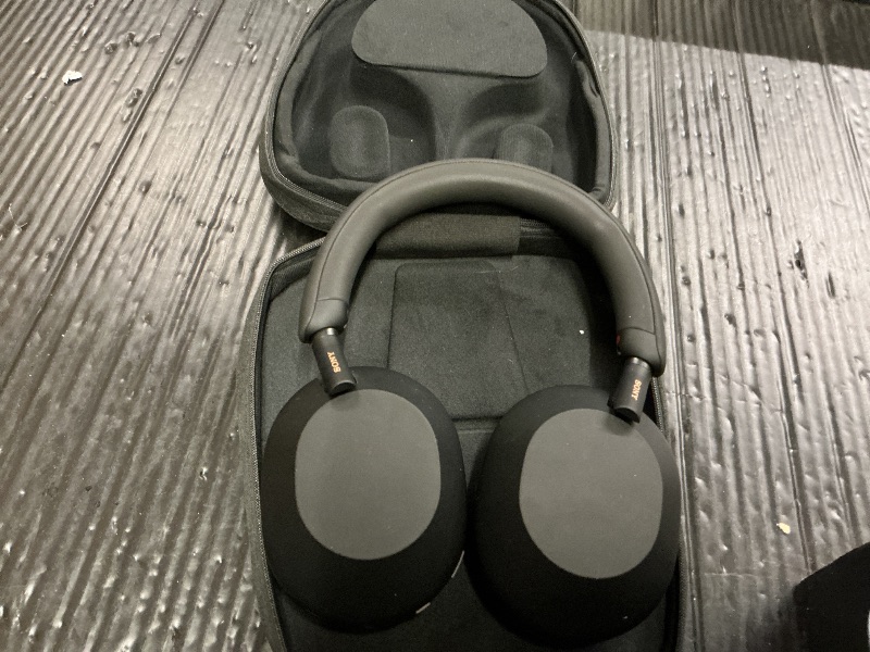 Photo 1 of Sony headphones 