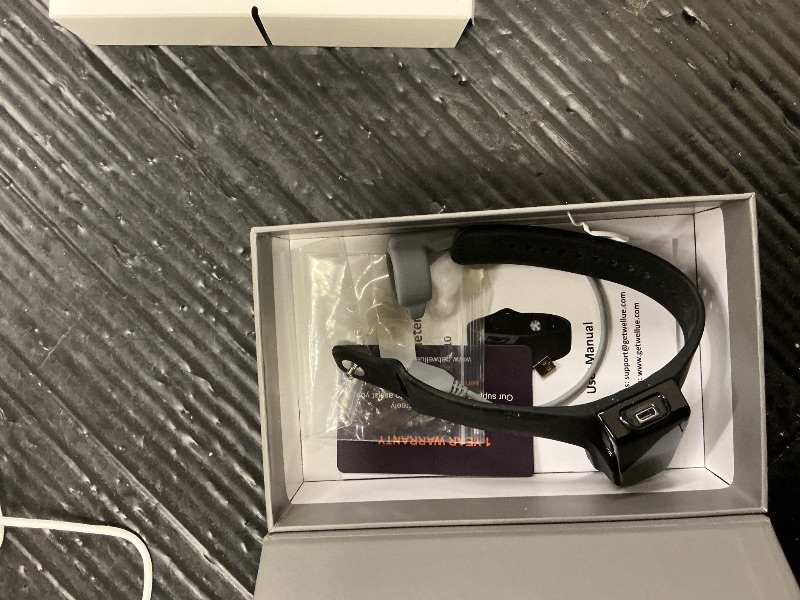 Photo 1 of Wellue Wrist Pulse Oximeter with Audio Reminder| Bluetooth Blood Oxygen Monitor Rechargeable for Continuous SPO2 Tracking with 72 Hours Battery Life, Free APP & PC Reports, Style 2