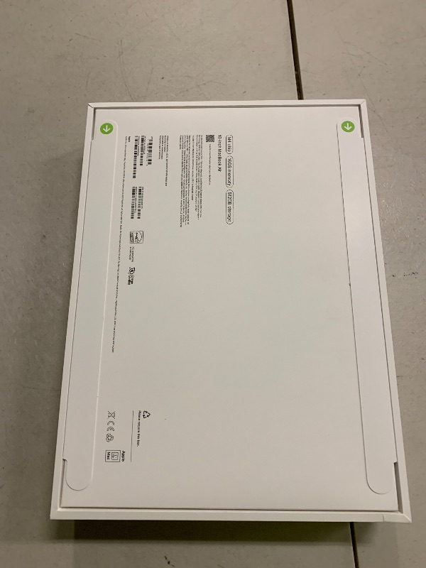 Photo 1 of Apple 2025 MacBook Air 13-inch Laptop with M4 chip: Built for Apple Intelligence, 13.6" Liquid Retina Display, 16GB Unified Memory, 512GB SSD Storage, 12MP Center Stage Camera, Touch ID, Silver