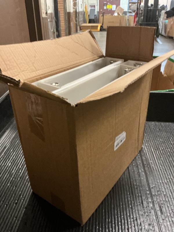 Photo 1 of 2 Inch 3-Ring Binder, 2" Round Ring Binder with 2 Inside Pockets, 6 Pack White Binders, Clear View Cover, Holds Up to 450 Sheets 8.5" x 11" Paper?Durable Binders for Office/Home/Back to School