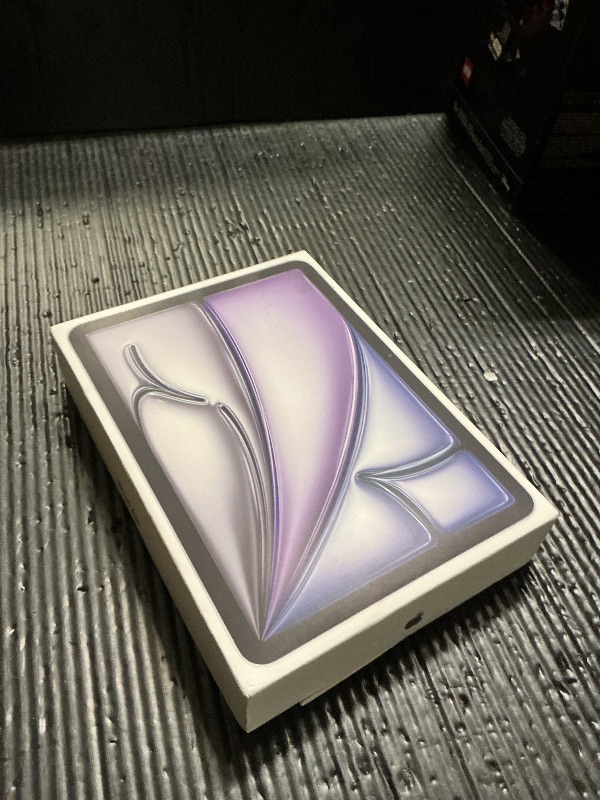 Photo 1 of Apple iPad Air 11-inch with M3 chip Built for Apple Intelligence, Liquid Retina Display, 256GB, 12MP Front/Back Camera, Wi-Fi 6E, Touch ID, All-Day Battery Life — Space Gray