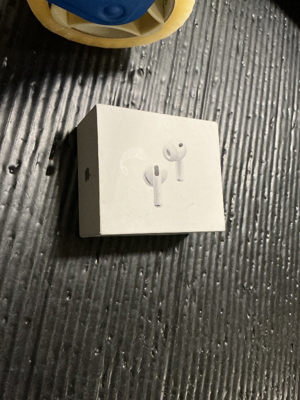 Photo 1 of Apple AirPods Pro 3 Wireless Earbuds, Active Noise Cancellation, Live Translation, Heart Rate Sensing,Hearing Aid Feature,Bluetooth Headphones,Spatial Audio, High-Fidelity Sound, USB-C Charging, White