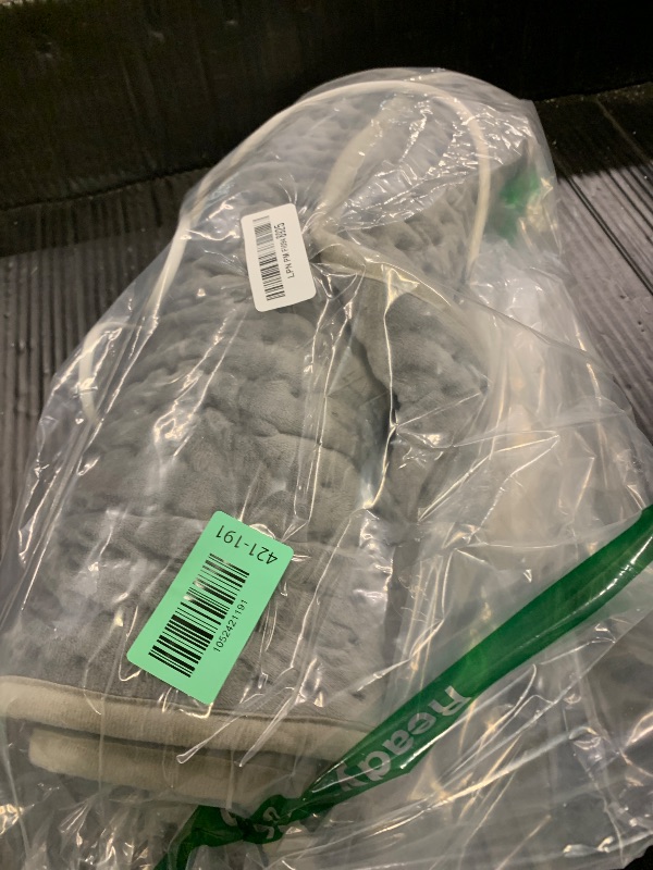 Photo 1 of Stofiro Heating Pad for Back Pain Relief 17"x33" Large, Moist Dry Heat Options, XL Electric Heating Pads, 9 Heat Settings, Machine Washable, Auto-Off, Gifts for Women, Mom, Men