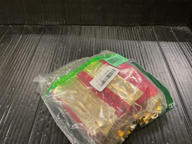 Photo 1 of KIPETTO Velvet Drawstring Bags for Valentines Day 25Pcs Velvet Drawstring Gift Bags Jewelry Pouches for Wedding Valentine Birthday Party Favors, 4.7"x 6.3", Red