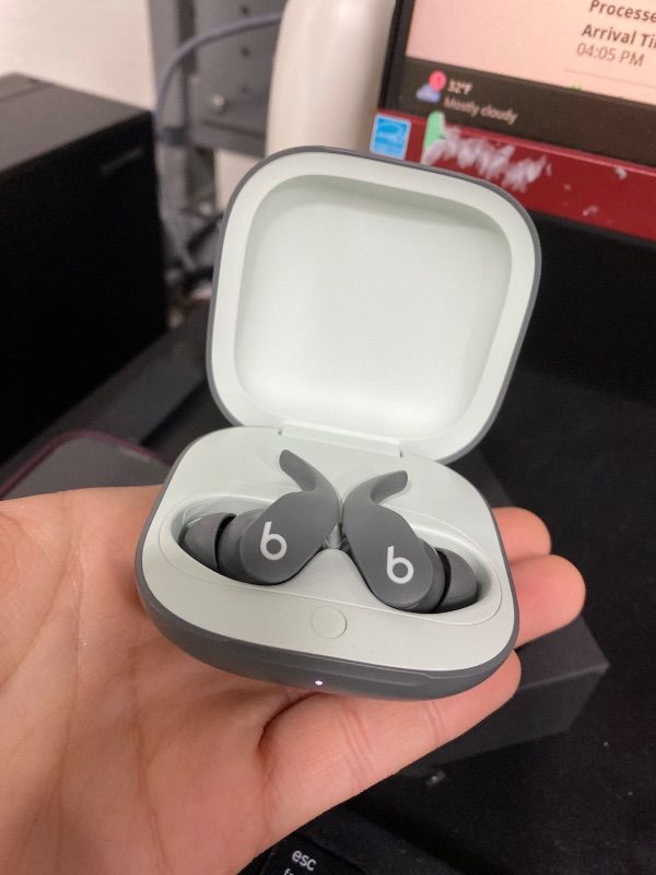 Photo 1 of *SELLING FOR PARTS ONLY* Beats Fit Pro (1st Gen) - True Wireless Noise Cancelling Earbuds - Active Noise Cancelling - Sweat Resistant Earphones, Compatible with Apple & Android, Class 1 Bluetooth® - Sage Gray