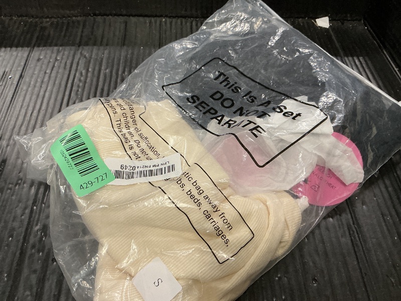 Photo 1 of 2pcs  Women's Cotton Long Sleeve Mock Turtleneck Tops Ribbed Lettuce Trim Slim Fit Shirts Thermal Base Layer(Black,  Cream,Small)