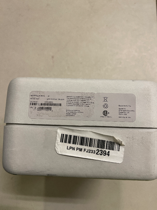 Photo 1 of Beats Studio Pro - Premium Wireless Over-Ear Headphones- Up to 40-Hour Battery Life, Active Noise Cancelling, USB-C Lossless Audio, Apple & Android Compatible - Black