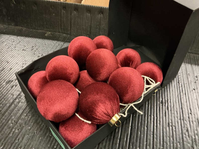 Photo 1 of 18PCS Burgundy Red Velvet Christmas Ornaments Set – Large Flocked Shatterproof Baubles for Xmas Tree Decoration, Hanging Ornaments for Holiday & Home Décor (Burgundy Red, 3 Inch / 8 cm)