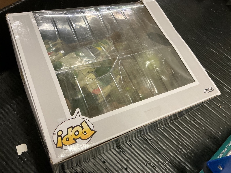 Photo 1 of Funko Pop! Deluxe: Yoda Lifting X-Wing, Galactic Convention Exclusive