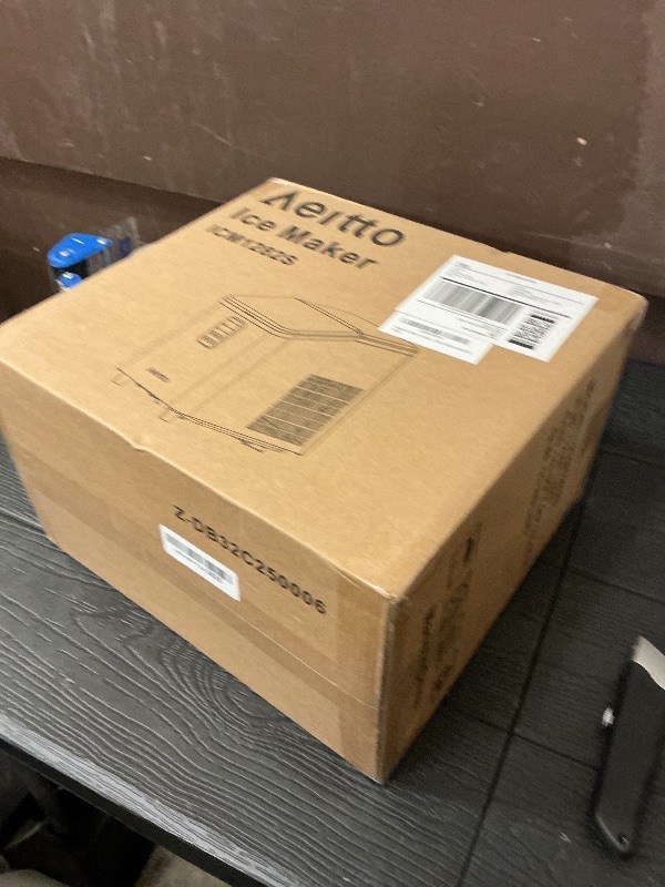 Photo 1 of Aeitto Ice Maker Countertop 26lbs/24H, Ice Machine 8 Ice Cubes Ready in 6 Mins, 2 Sizes of Bullet Ice Portable Ice Makers with Basket & Scoop, Auto Self-Cleaning for Home/Kitchen/Office Stainless