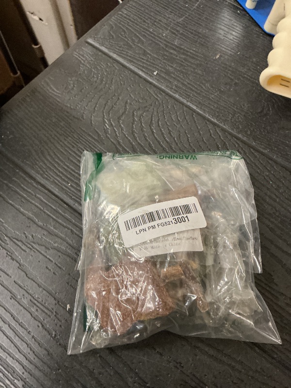 Photo 1 of LAPUOTSP Creative Fish Bone cat Toy, cat Teeth Cleaning, cat Mint Chewing Stick Toy, Scratch Resistance, Three Flavors (Three Pieces)