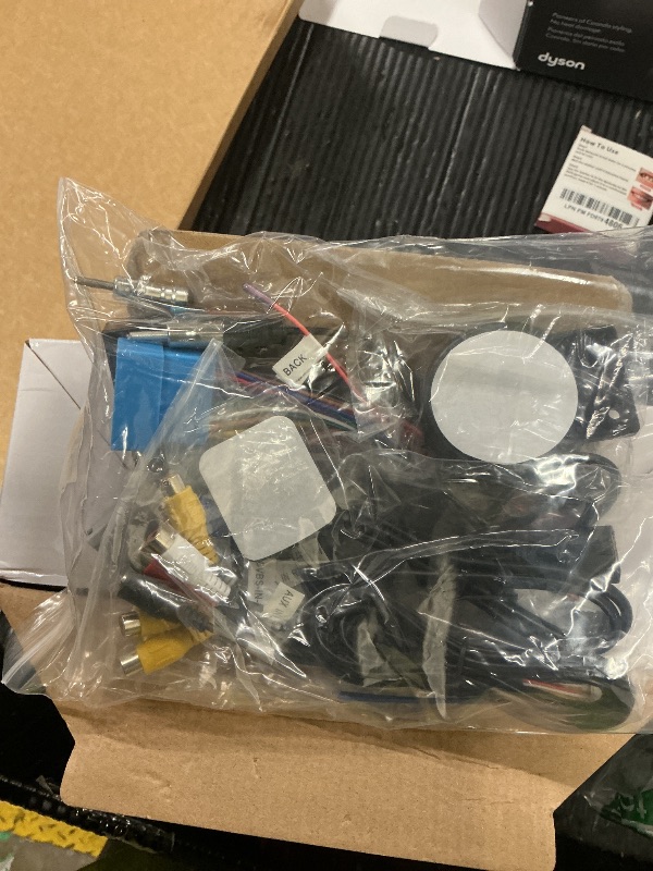 Photo 1 of [2G+64G] Android 15 Car Radio for Chevy Chevrolet Silverado SSR Tahoe 2003-2006, GMC Siera Yukon 2003-2006, Hummer 2003-2007 with CarPlay Android Auto,7" Touch Screen Car Stereo with WiFi GPS