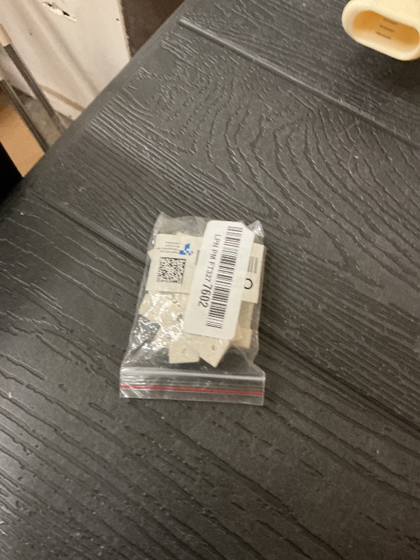 Photo 1 of 10 Vertical Blind Vane Repair Clips (10, Ivory)