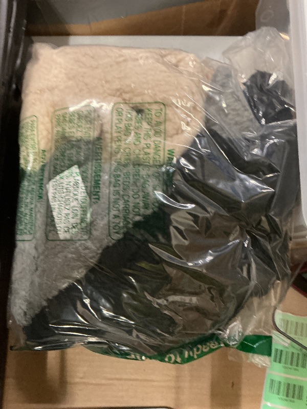 Photo 1 of 1 Pack 3 Calming Blankets Fluffy Premium Fleece Pet Blanket Soft Sherpa Throw for Dog Puppy Cat Beige/Black/Grey Medium (30" x20'')