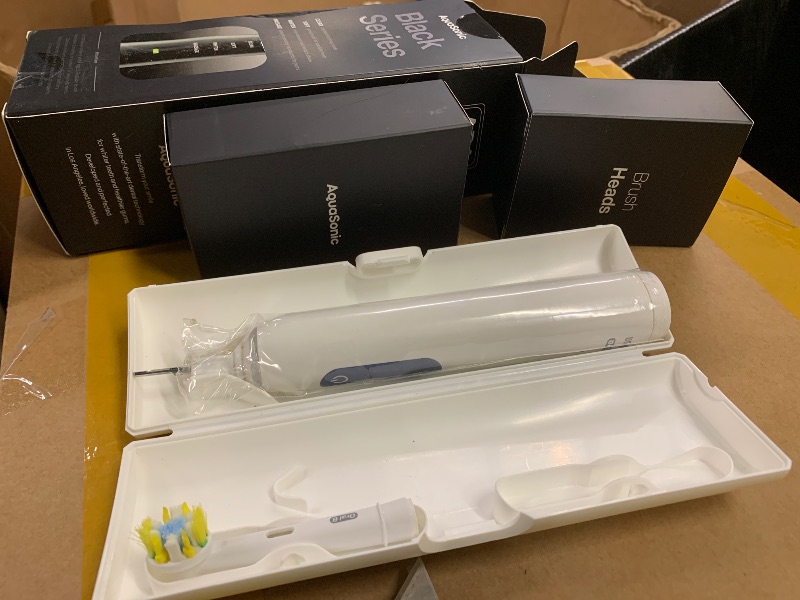 Photo 1 of Electric Toothbrush-oral B