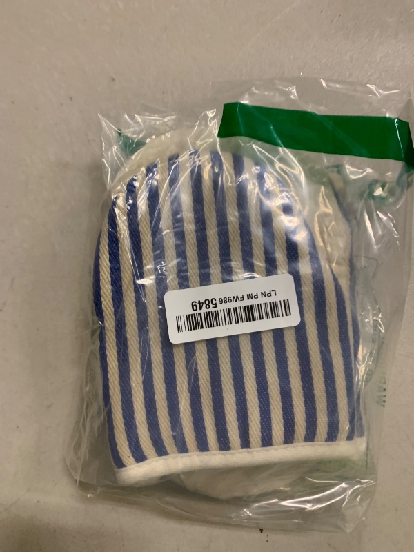 Photo 1 of 1 Pair Mini Oven Mitts,High Heat Resistant Oven Gloves,Kitchen Short Oven Mit with Hanging Loop for BBQ, Baking, Cooking and Grilling, (Blue)