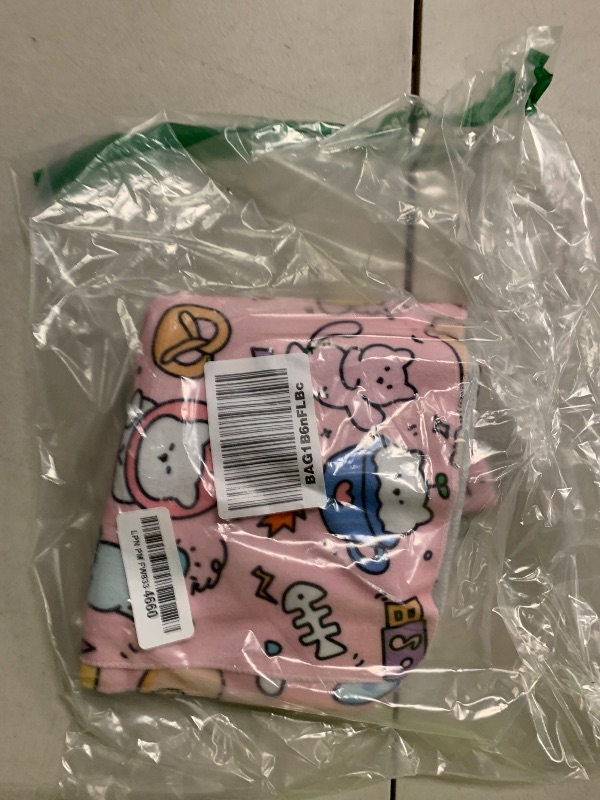 Photo 1 of 27.6 In Cat Grooming Wrap Self-Adhesive, Cat Wrap for Cutting Nails, Pink Anti-Escape Cat Restraint for Nail Clipping Cat Swaddle Wrap Cat Wrapping Cloth for Pet Cleaning and Beauty (Within 15lbs)