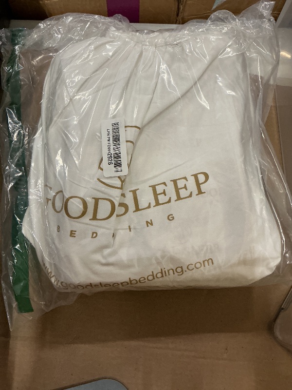 Photo 1 of 1000 Thread Count Egyptian Cotton Sheets Twin Size, 4 Pc Luxury Sheets Set, Long Staple 100% Cotton Sheets for Twin Size Bed, 16" Deep Pocket Hotel Style Sheets, Sateen Sheets Twin, Ivory