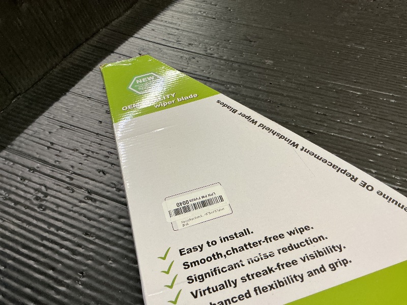 Photo 1 of 2 Factory Wiper Blades Replacement for Volkswagen Passat 2012-2017/ Jetta 2011-2017/ Vento 2014-2017 Original Equipment Windshield Wiper Blades Set -24"+19" (Set of 2) Top Lock