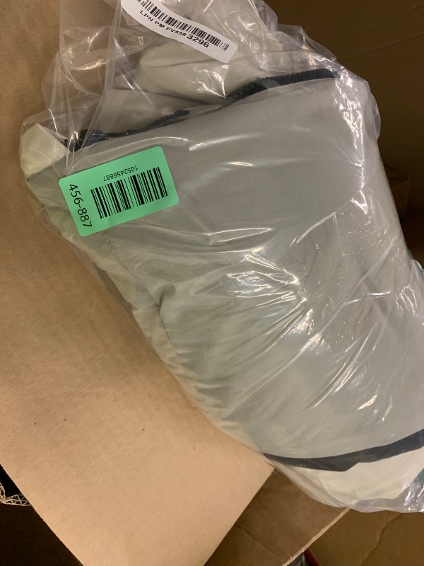 Photo 1 of Amazon Essentials Men's Water-Resistant Insulated Snowboard Ski Snow Pant, Grey Stone Color Block, Medium