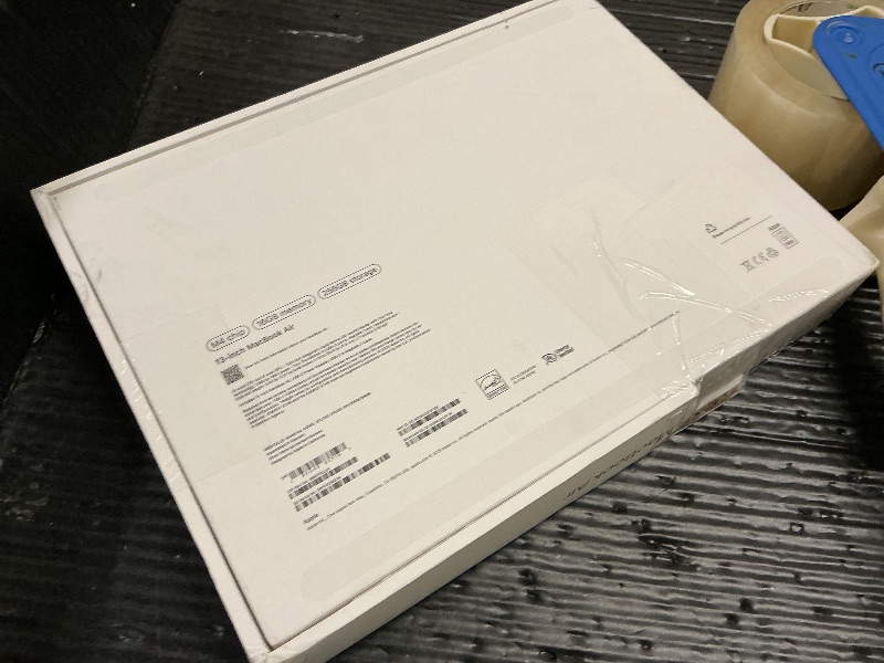 Photo 1 of Apple 2025 MacBook Air 13-inch Laptop with M4 chip: Built for Apple Intelligence, 13.6-inch Liquid Retina Display, 16GB Unified Memory, 256GB SSD Storage, 12MP Center Stage Camera, Touch ID; Starlight