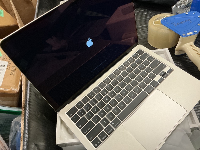 Photo 1 of Apple 2025 MacBook Air 13-inch Laptop with M4 chip: Built for Apple Intelligence, 13.6-inch Liquid Retina Display, 16GB Unified Memory, 256GB SSD Storage, 12MP Center Stage Camera, Touch ID; Starlight