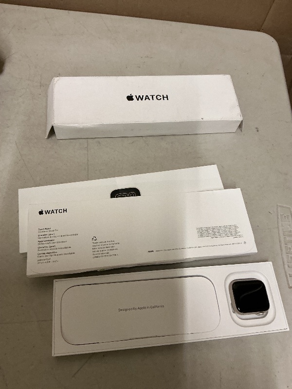 Photo 1 of Apple Watch SE 3 [GPS 40mm] Smartwatch with Starlight Aluminum Case with Starlight Sport Band - S/M. Fitness and Sleep Trackers, Heart Rate Monitor, Always-On Display, Water Resistant