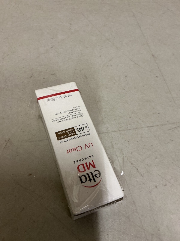 Photo 1 of EltaMD UV Clear Face Sunscreen SPF 46, Oil-Free Sunscreen with Zinc Oxide, Dermatologist Recommended