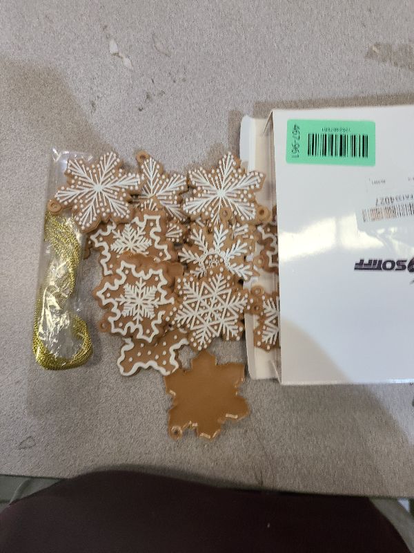 Photo 1 of 20 Pcs Christmas Gingerbread Snowflake Ornaments Christmas Tree Decorations Mini Silicone Hanging Xmas Tree Ornaments with Ropes for Xmas Home Winter Party Decor Crafts Favors