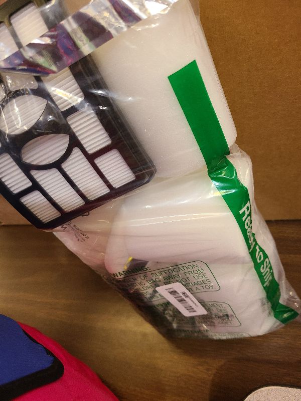 Photo 1 of 2 + 4 Pack Vacuum Filters Replacement Compatible for Shark Rotator Pro Lift-Away NV500, NV501, NV502, NV503, NV505, NV510, NV520, NV552, UV560, NV642, ZU780, ZU782, ZU785, Part Xff500 Xhf500