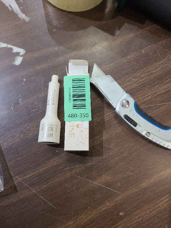 Photo 1 of 2025 Upgraded Faux Freckle Stamp Pen,Fake Freckles Stamp Waterproof,Natural Sun-Kissed Looking Freckle Maker with Quick Dry 5-Point Precision Stamp Head,Long Lasting Freckles Makeup Pen,#2 Medium.