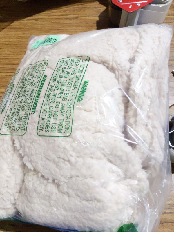 Photo 1 of 1 Pack 3 Calming Blankets Fluffy Premium Fleece Pet Blanket Soft Sherpa Throw for Dog Puppy Cat Beige Small (23" x16'')