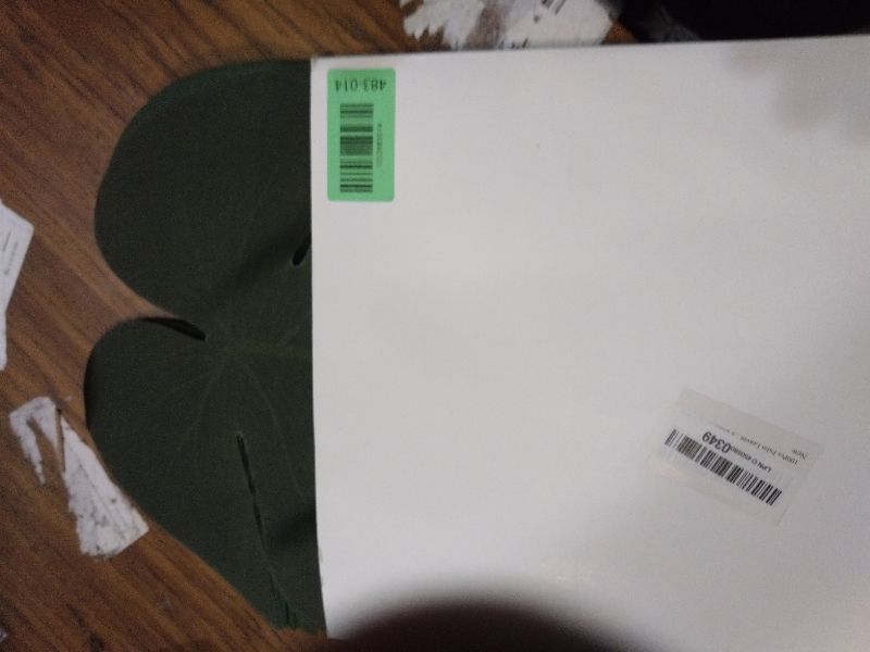 Photo 1 of 100Pcs Palm Leaves Artificial Tropical Monstera Plant Fake Leaves Safari Birthday Decorations,Jungle Theme Party Supplies,Faux Green Leaf for Hawaiian Luau Tiki Aloha Beach BBQ Table Decoration 3 Size